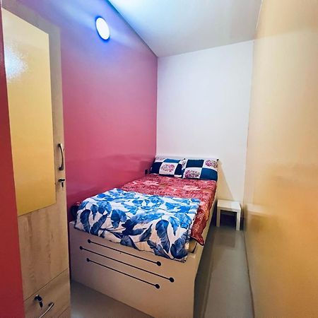 Moon Backpackers Burjman Exit 2, Family Partitions, Loft Partitions, Dubai Exterior foto