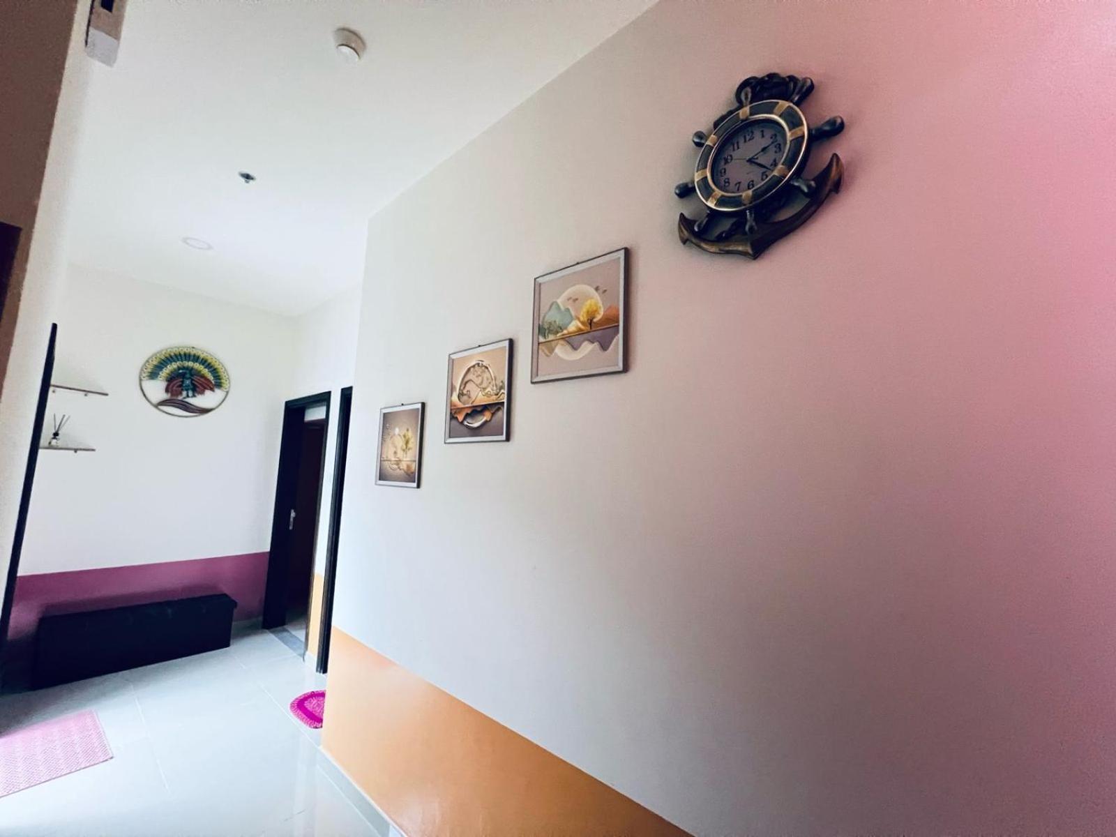 Moon Backpackers Burjman Exit 2, Family Partitions, Loft Partitions, Dubai Exterior foto