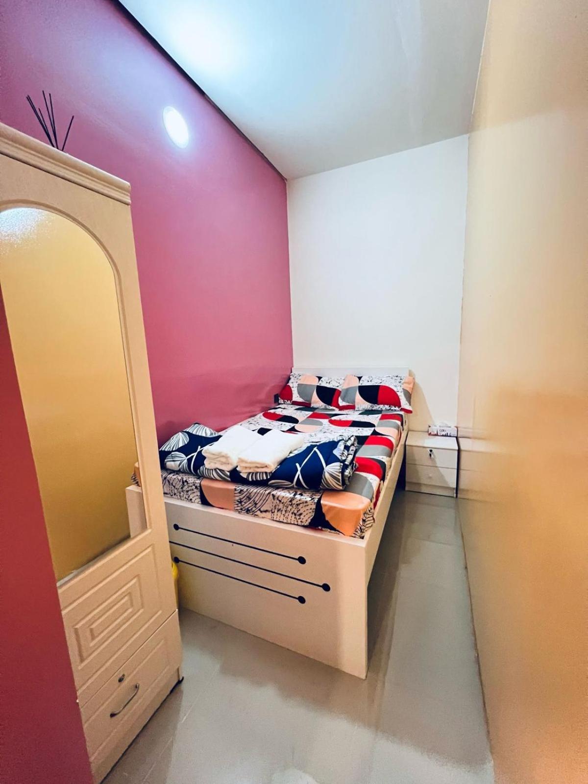 Moon Backpackers Burjman Exit 2, Family Partitions, Loft Partitions, Dubai Exterior foto
