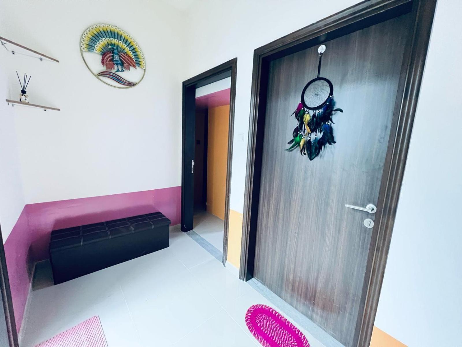 Moon Backpackers Burjman Exit 2, Family Partitions, Loft Partitions, Dubai Exterior foto